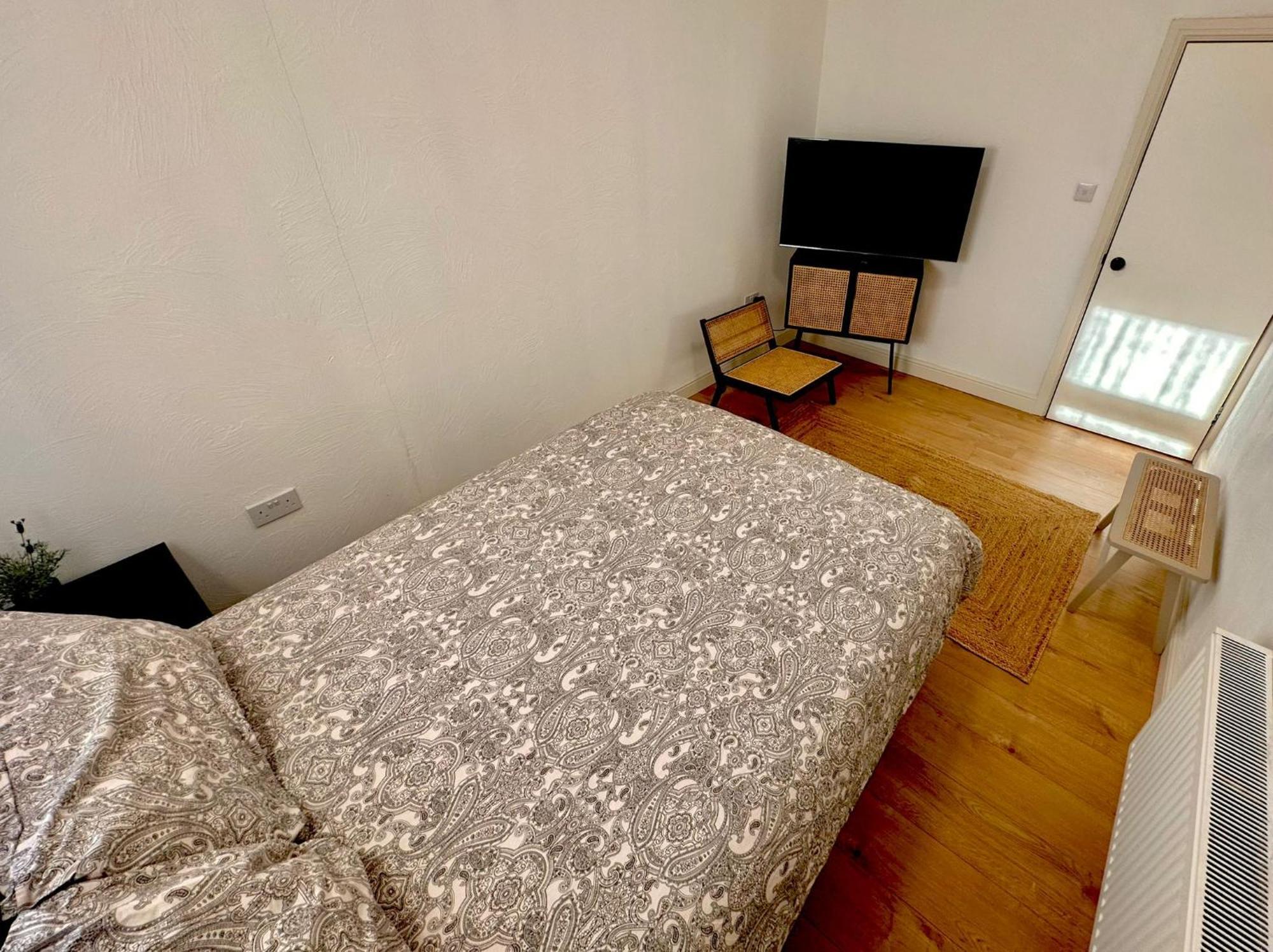 Flat 6 In Aldgate Apartament *