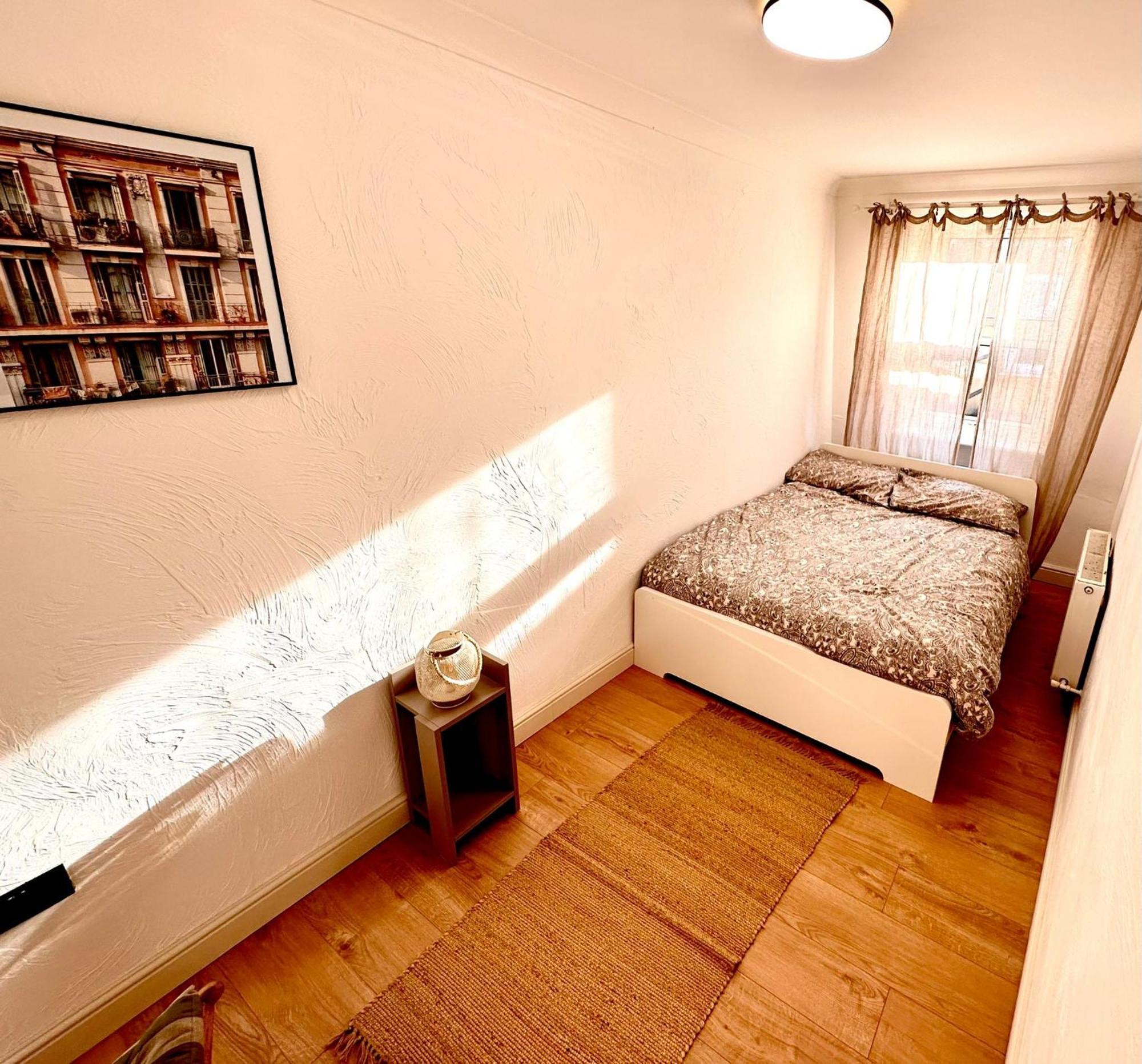 Flat 6 In Aldgate Apartament